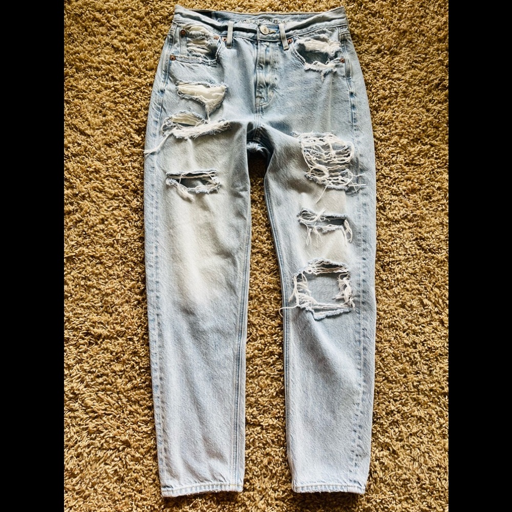 American Eagle Outfitters 90s slim boyfriend jeans